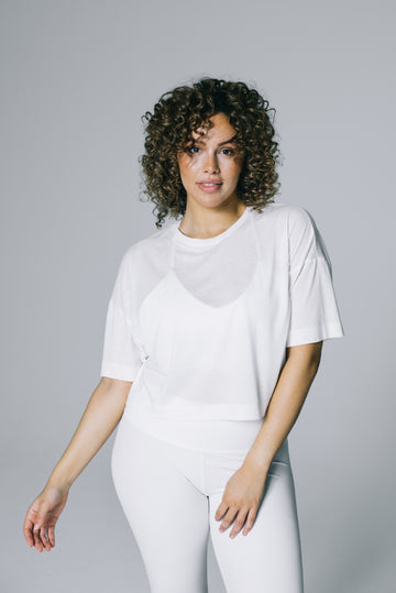 Attain Studios Sportswear - off-white/unbleached Cropped Shirt in Organic Cotton and Lyocell for yoga or fitness size L